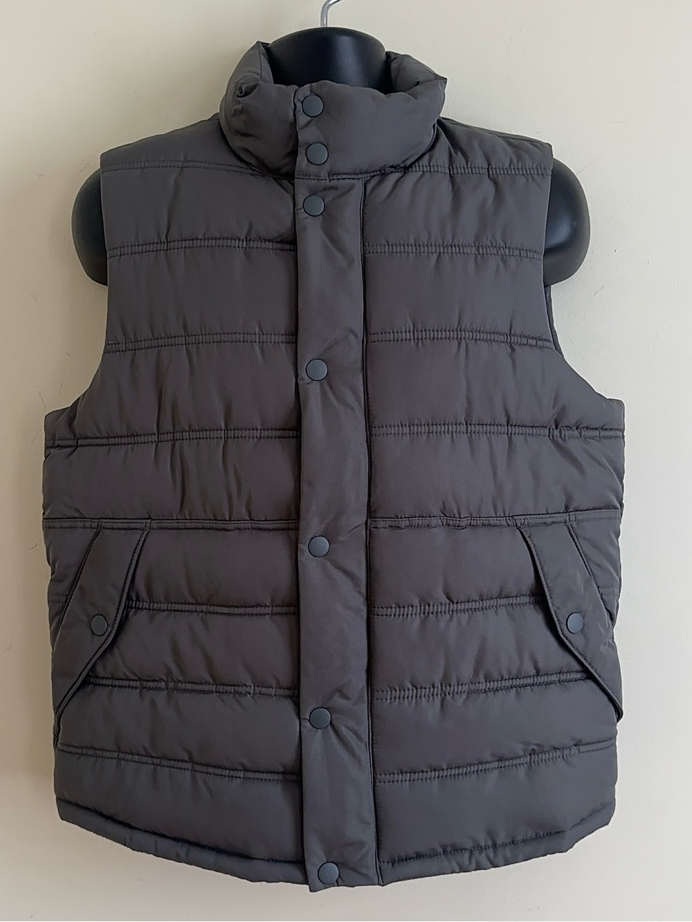 GAP Men’s Upcycled Puffer Vest Black Small NWT Quilted Water Resistant